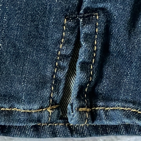 ROCK & REPUBLIC dark blue denim jeans. Woman’s size 10 - Picture 10 of 16